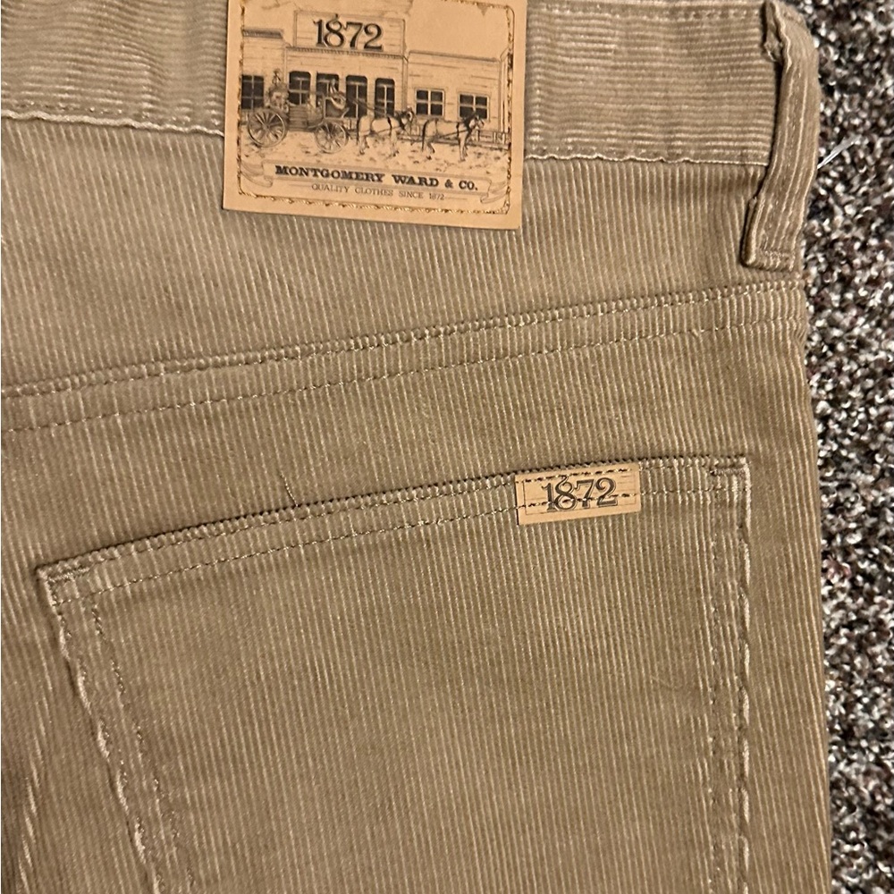 New with tags Vintage 1970’s Montgomery 1972 Tan Corduroy Pants 33 X 30